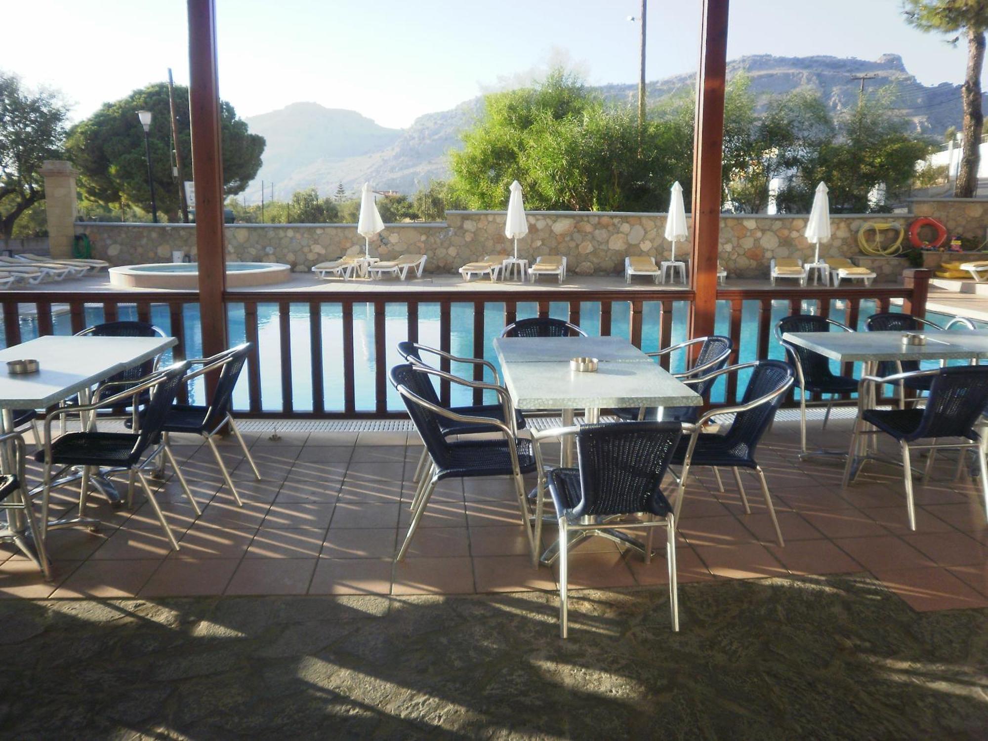 Pefkos Filoxenia Aparthotel Pefki Exteriör bild