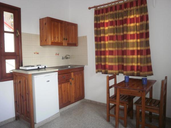 Pefkos Filoxenia Aparthotel Pefki Rum bild