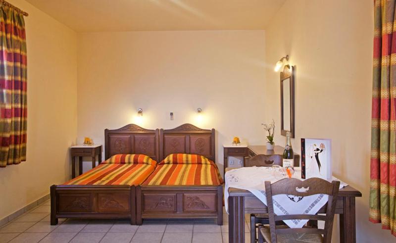 Pefkos Filoxenia Aparthotel Pefki Rum bild